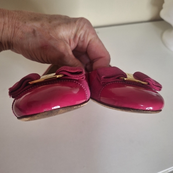 Salvatore Ferragamo Varina flats pink patent leather ballet flats SZ 7.5 - Picture 12 of 16
